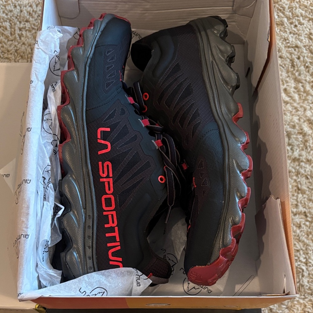 La Sportiva HELIOS III mountain running shoes $79 only today